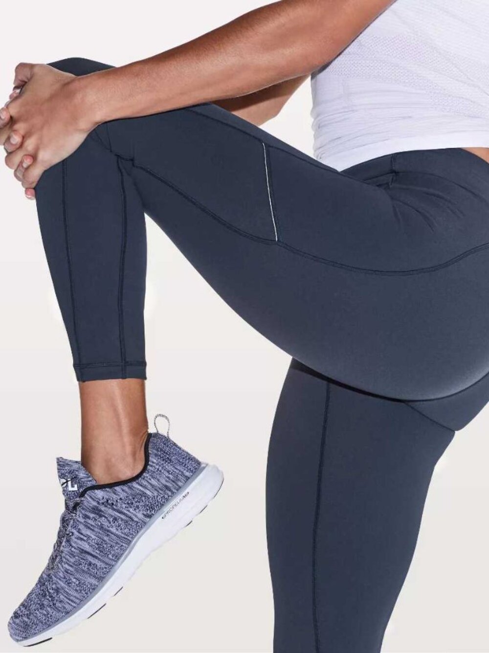 Women's Lululemon Speed Up Tight *Full-On Luxtreme 28" 6 - Picture 3 of 10